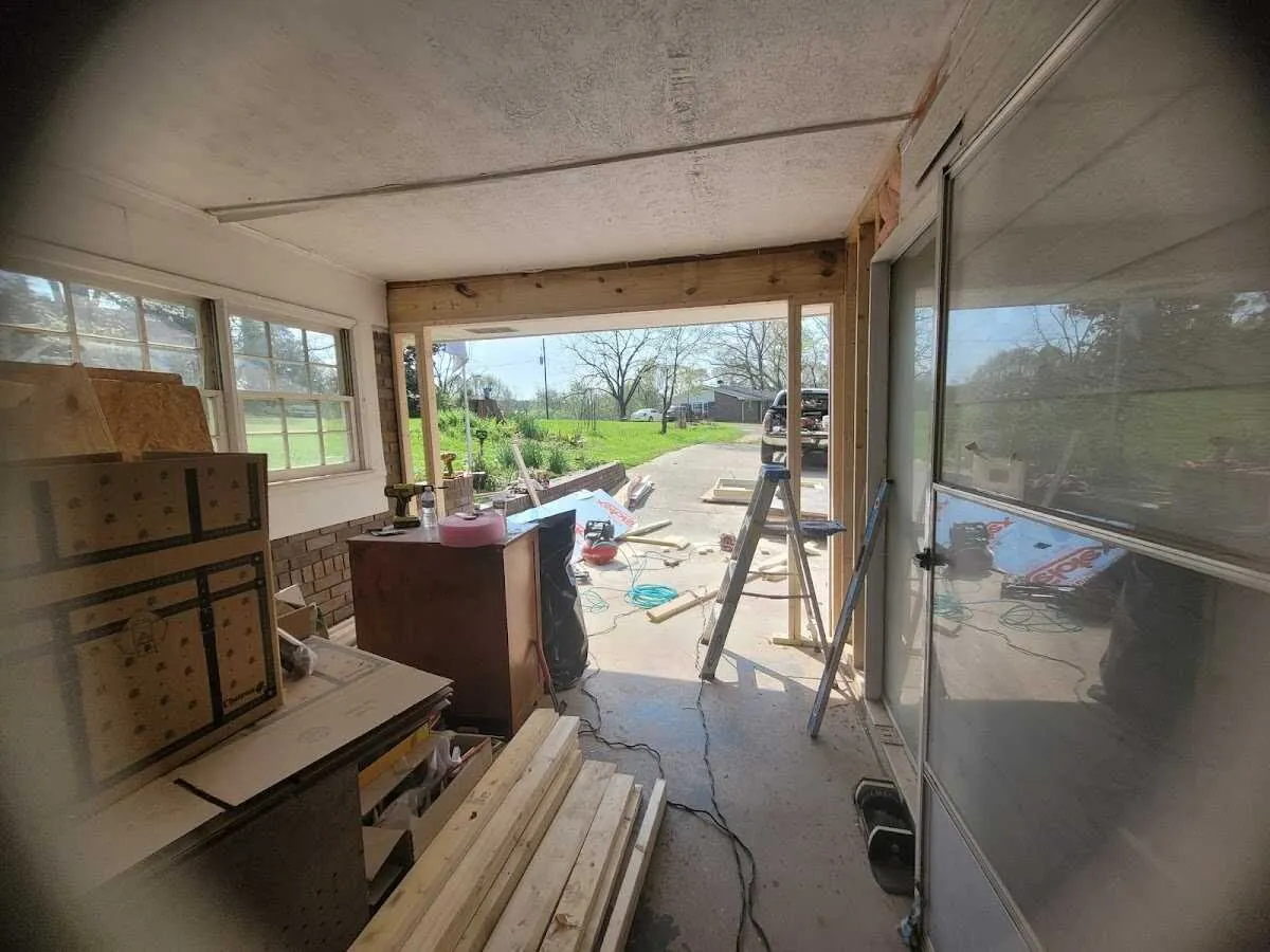 Air movers and dehumidifier for Drying & Dehumidification in Omak